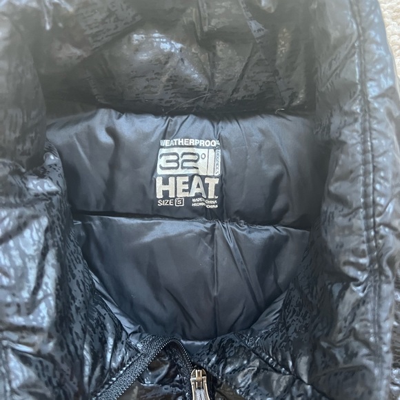 Black puffer vest - Picture 2 of 3